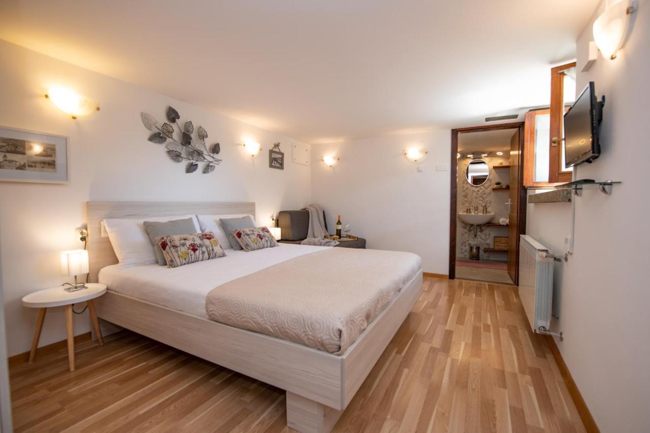 Apartment Amalia Volosko Opatija Bagian luar foto